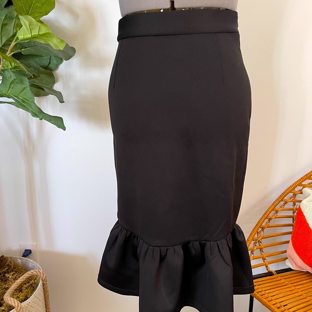 T&J Black Skirt w/ Flounce Hem